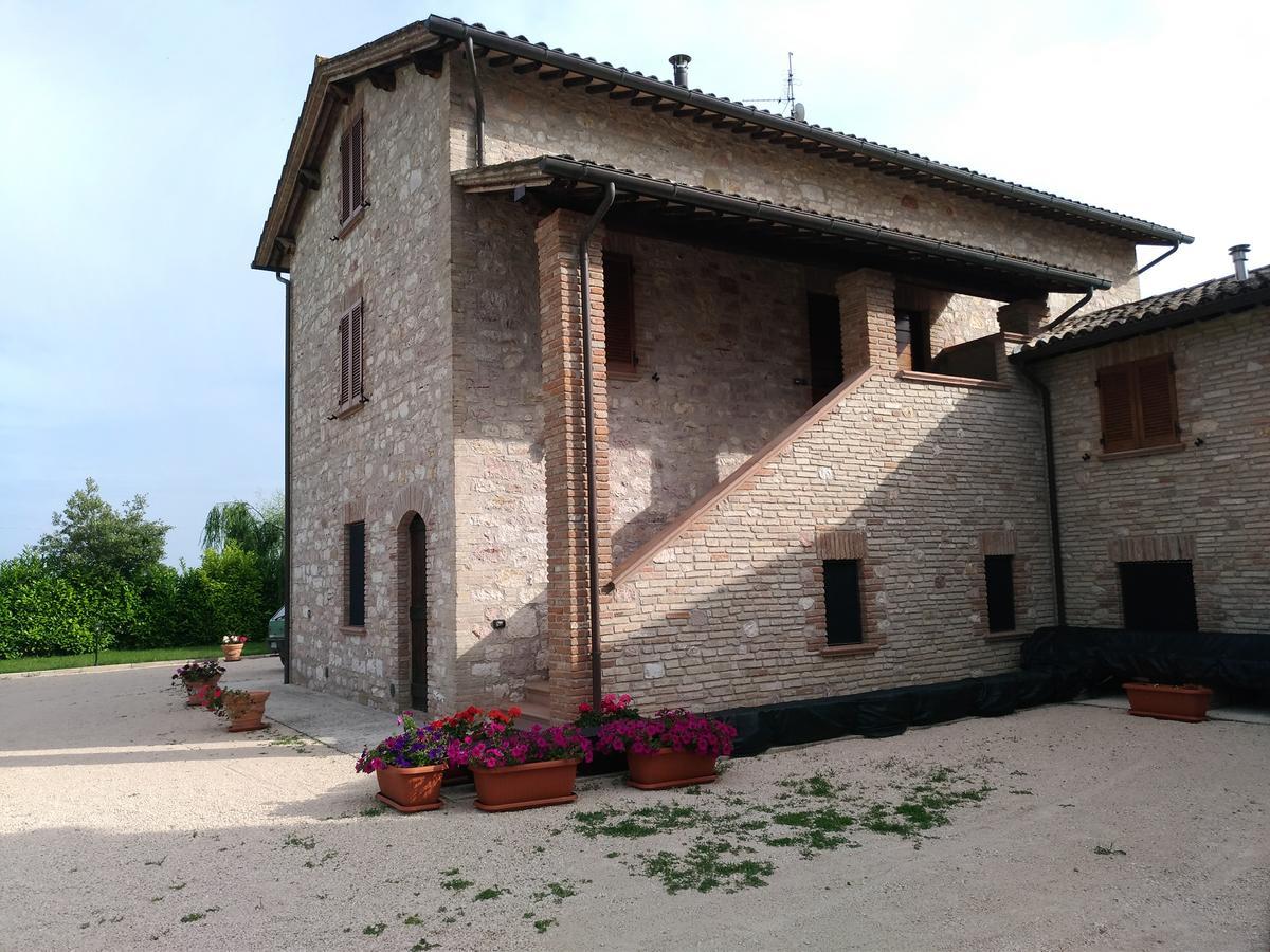 Agriturismo"Il Sagrato Di Assisi" Appartamenti,Camere Exterior foto