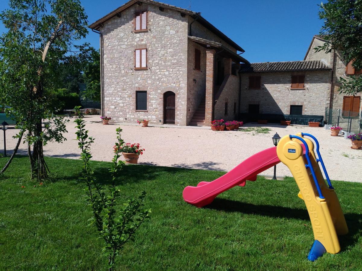 Agriturismo"Il Sagrato Di Assisi" Appartamenti,Camere Exterior foto